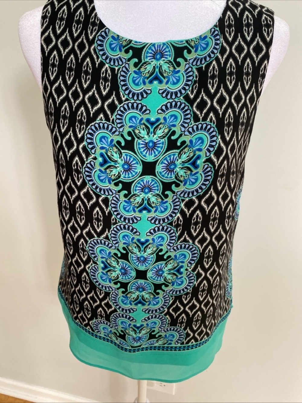 Rose & Olive XS Black & Teal paisley Patterned sleeveless lined lite floaty Top